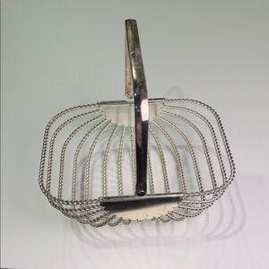 Department 56 Elegant Silver Wire Basket